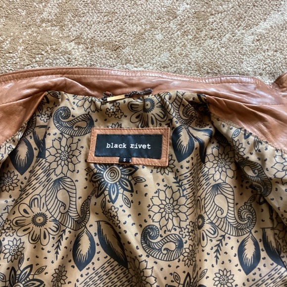 NEW BLACK RIVET CAMEL BROWN BIKER LEATHER JACKET SIZE S - Picture 13 of 16